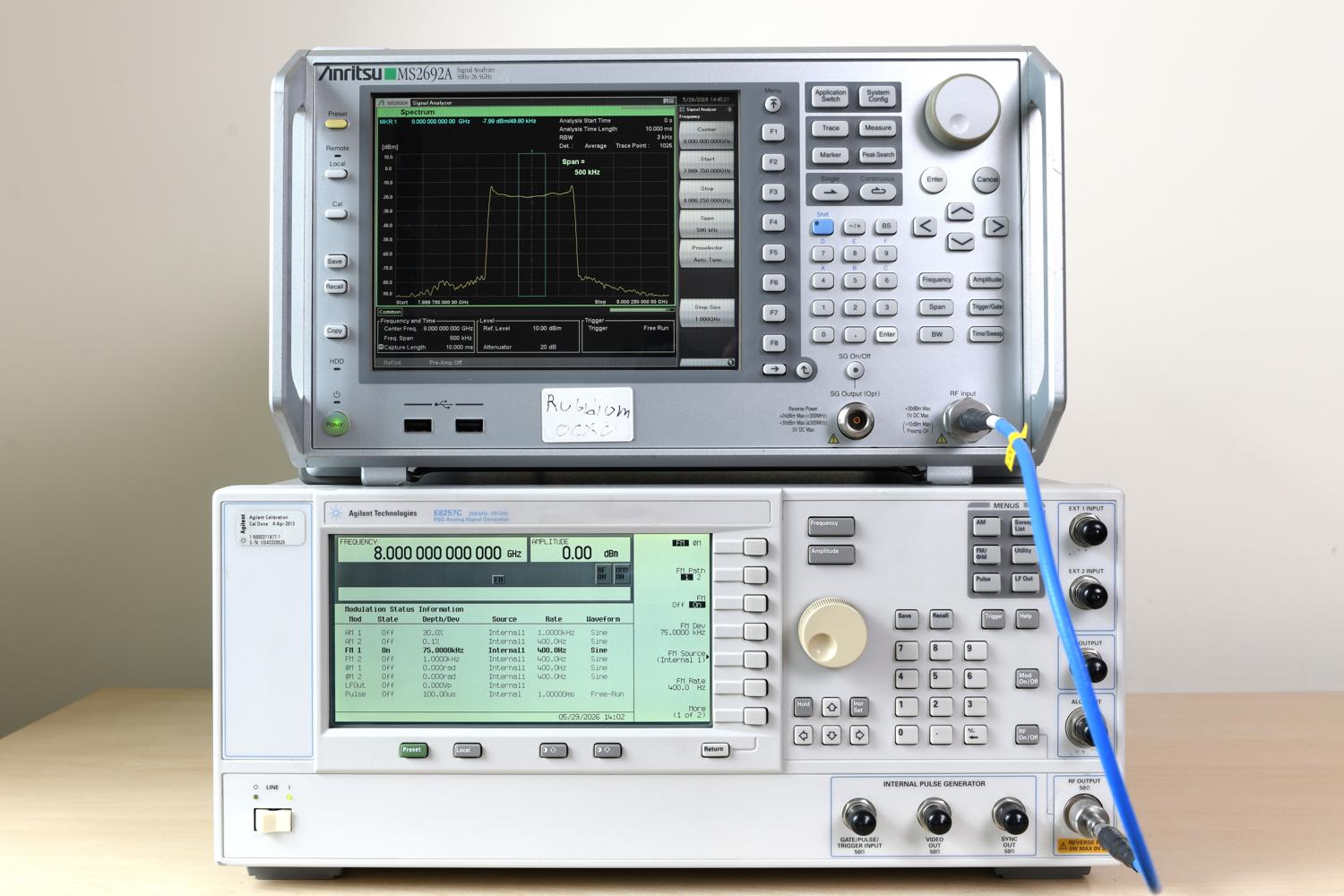 Генератор сигналов Keysight E8257C до 20 ГГц